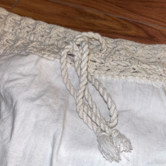 White mini Skirt with Braided Waistband - Picture 6 of 7